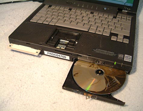 Diskettenlaufwerk und CD-Rom Laufwerk noch funktionsf&auml;hig