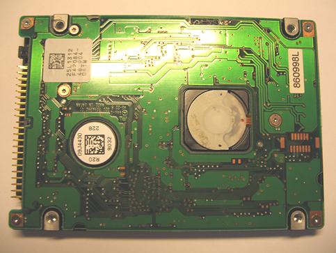 Unterseite der IBM Festplatte