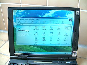 Schieberegler f&uuml;r Helligkeit und Kontrast direkt am Display