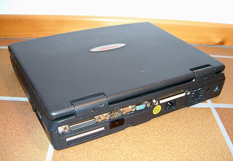 USB Anschluss und LPT Port vorhanden