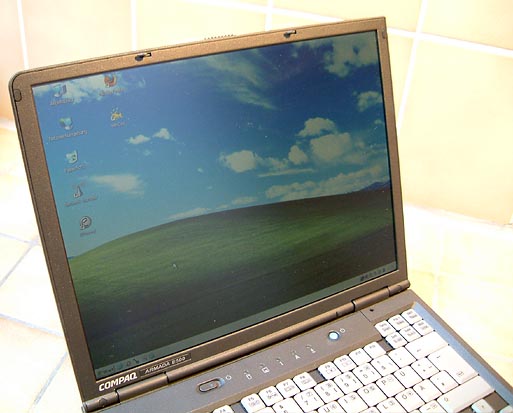 14 Zoll Farb-Display in gutem Zustand