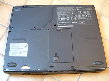 Compaq Armada E500 von unten