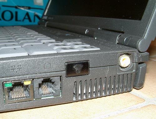 LAN, Modem, IrDA und TV Out Anschluss