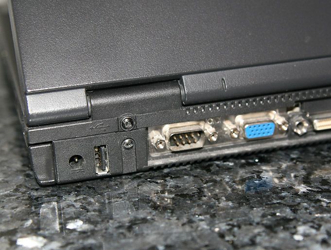 Notebook verfügt über einen USB Anschluss