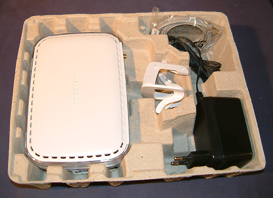 Netzteil und Kabel im Lieferumfang enthalten