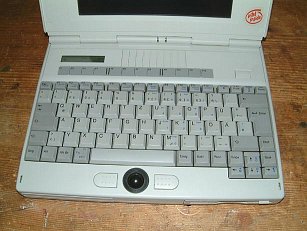 sehr gepflegte Tastatur
