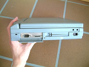 linke Seite mit PCMCIA Schächten